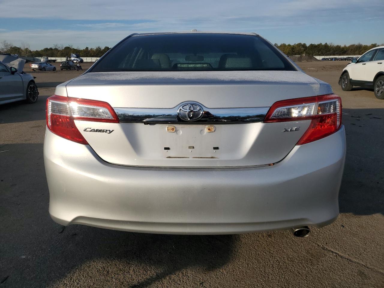 2014 Toyota Camry - Image 6
