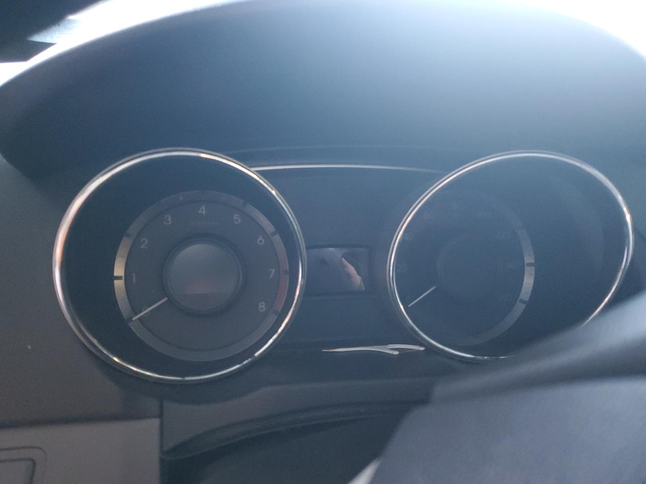 2013 Hyundai Sonata - Image 9