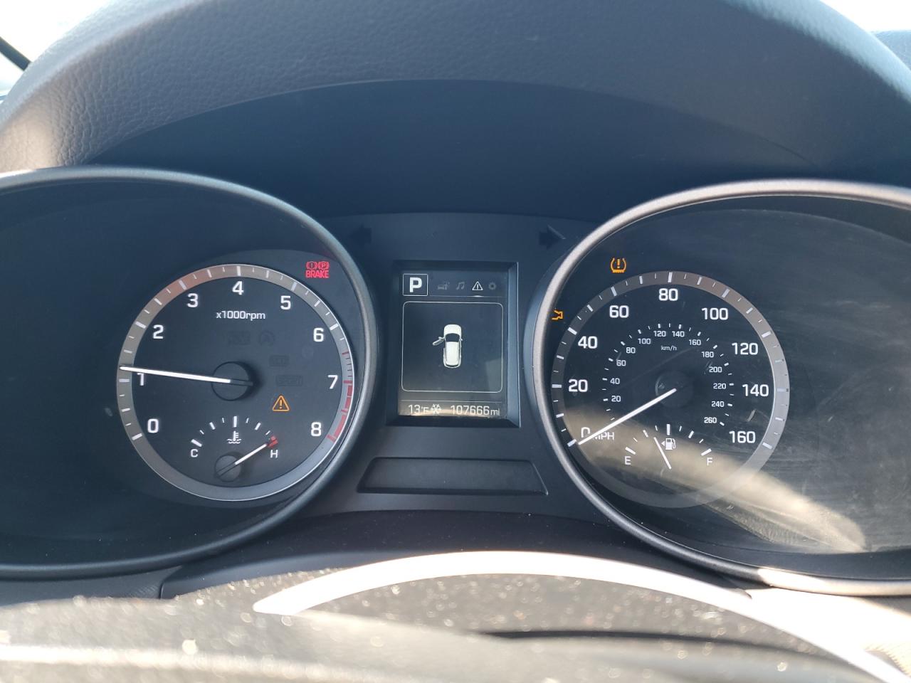 2017 Hyundai Santa Fe - Image 9