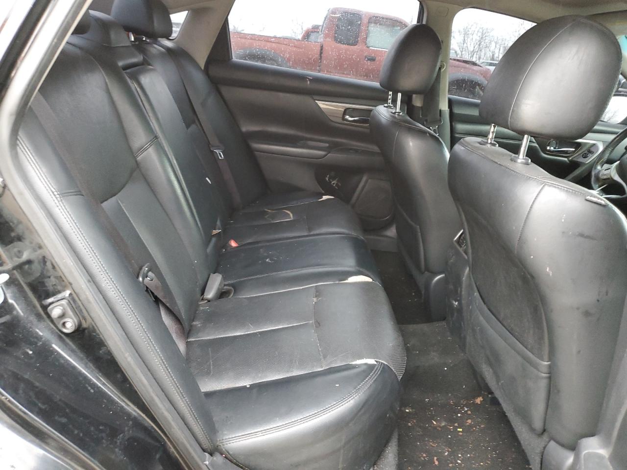 2015 Nissan Altima - Image 10