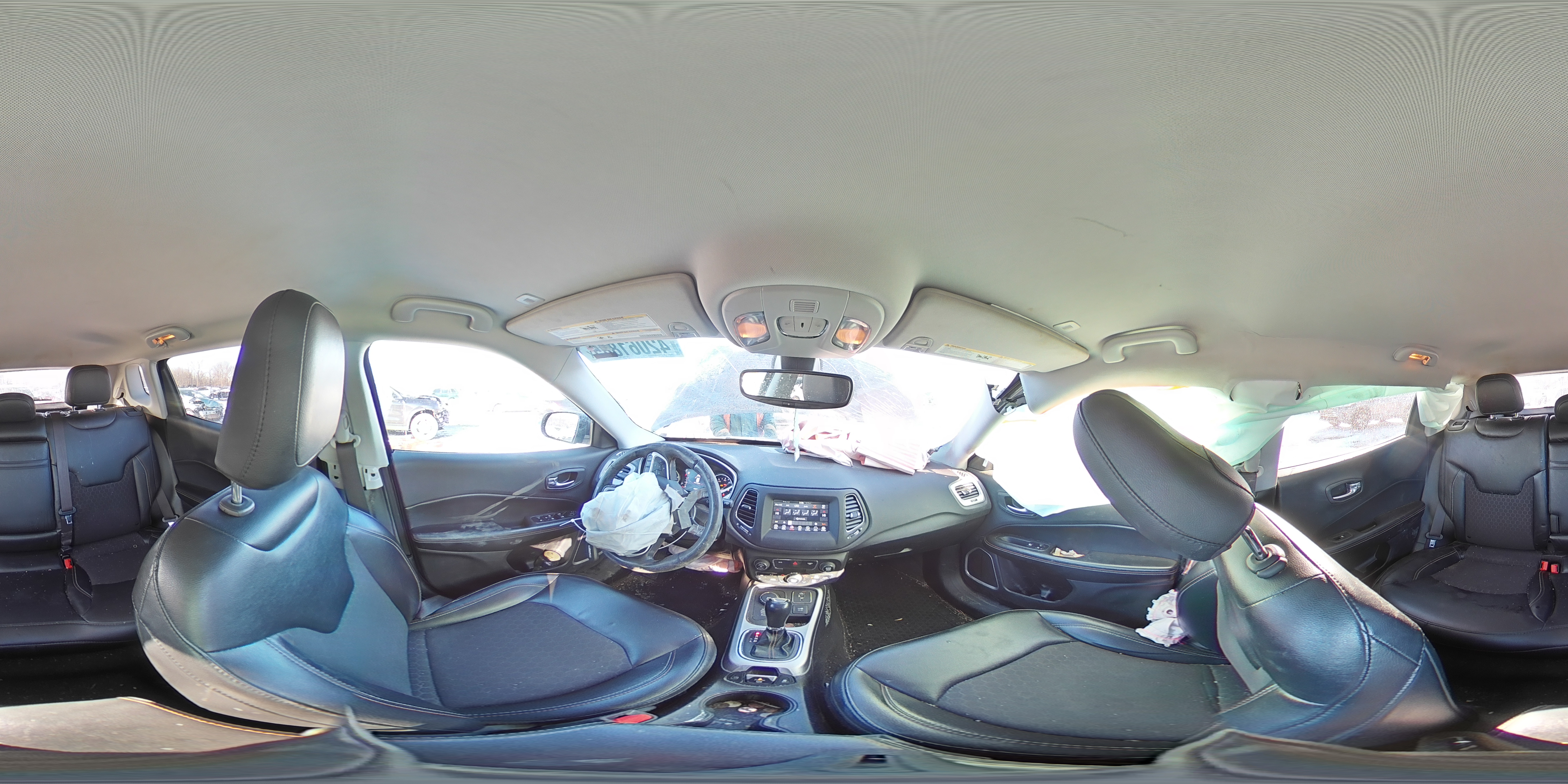 2019 Jeep Compass - Image 13