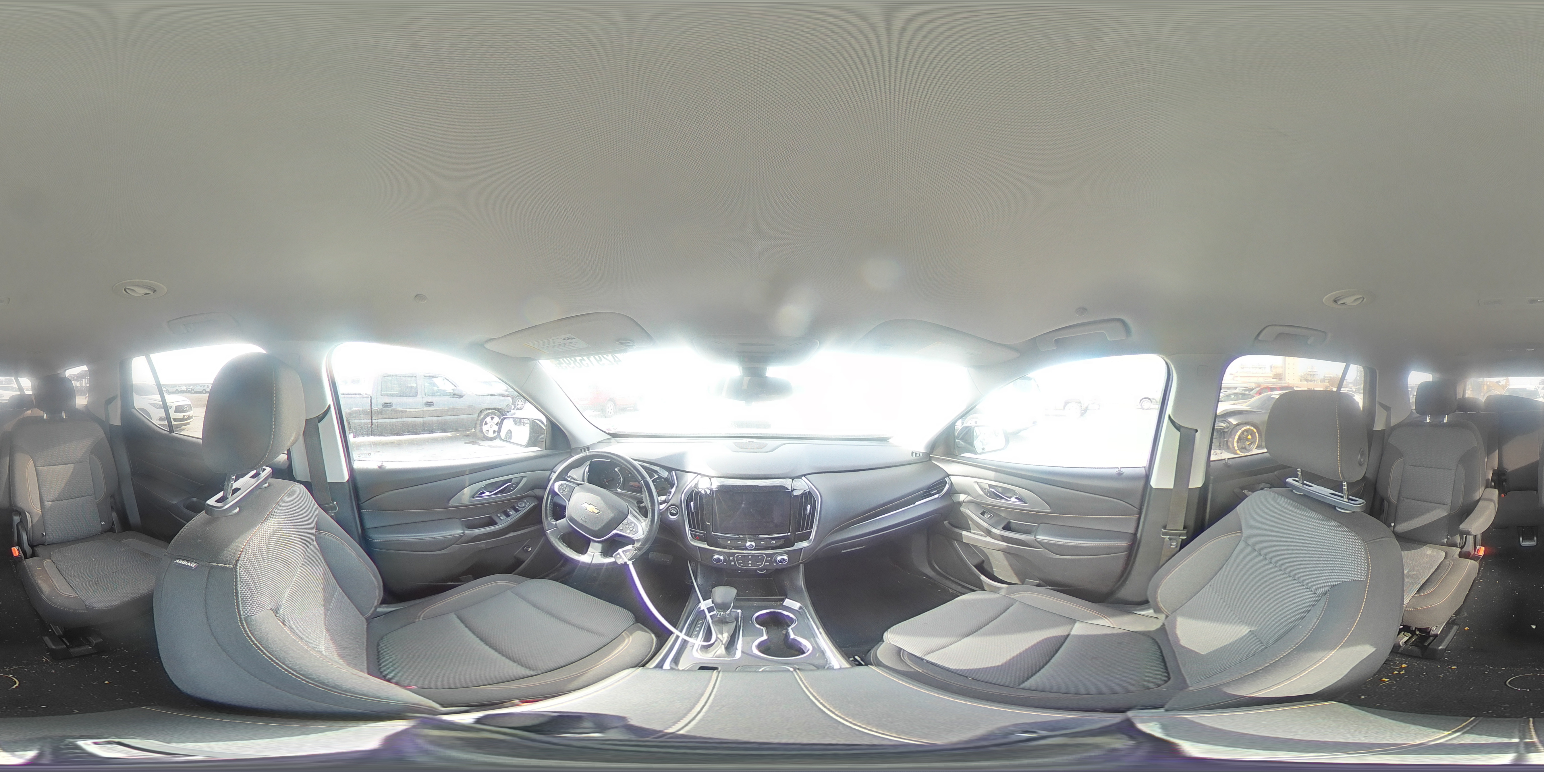 2021 Chevrolet Traverse - Image 13