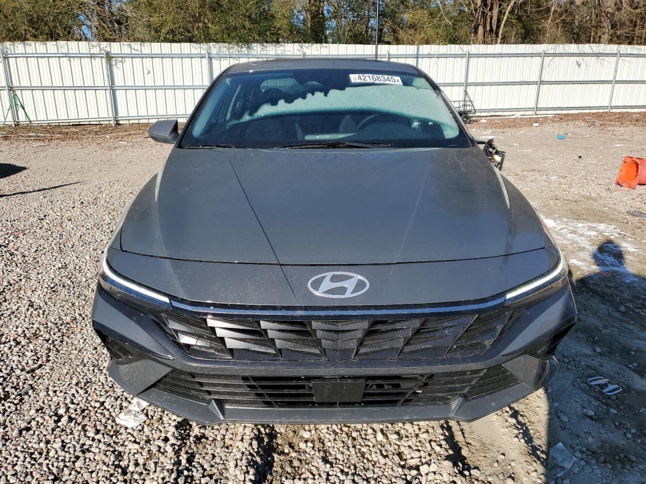 2024 Hyundai Elantra - Image 5