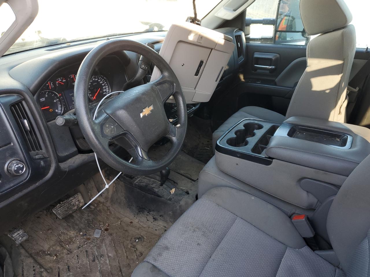 2019 Chevrolet Silverado - Image 8