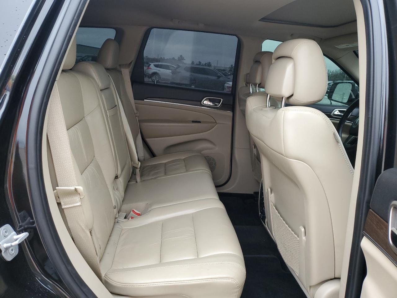 2014 Jeep Grand Cherokee - Image 11