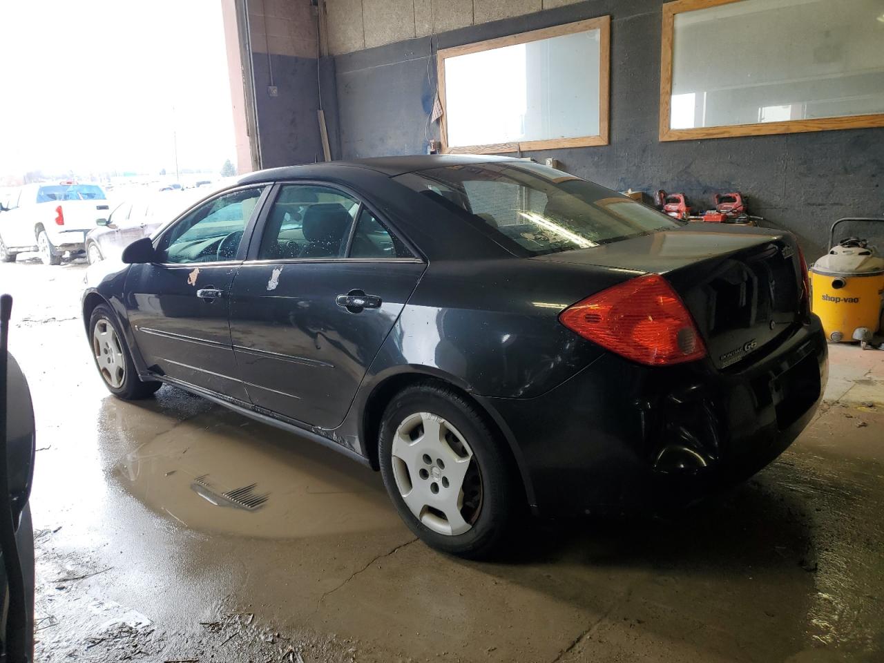 2008 Pontiac G6 - Image 2