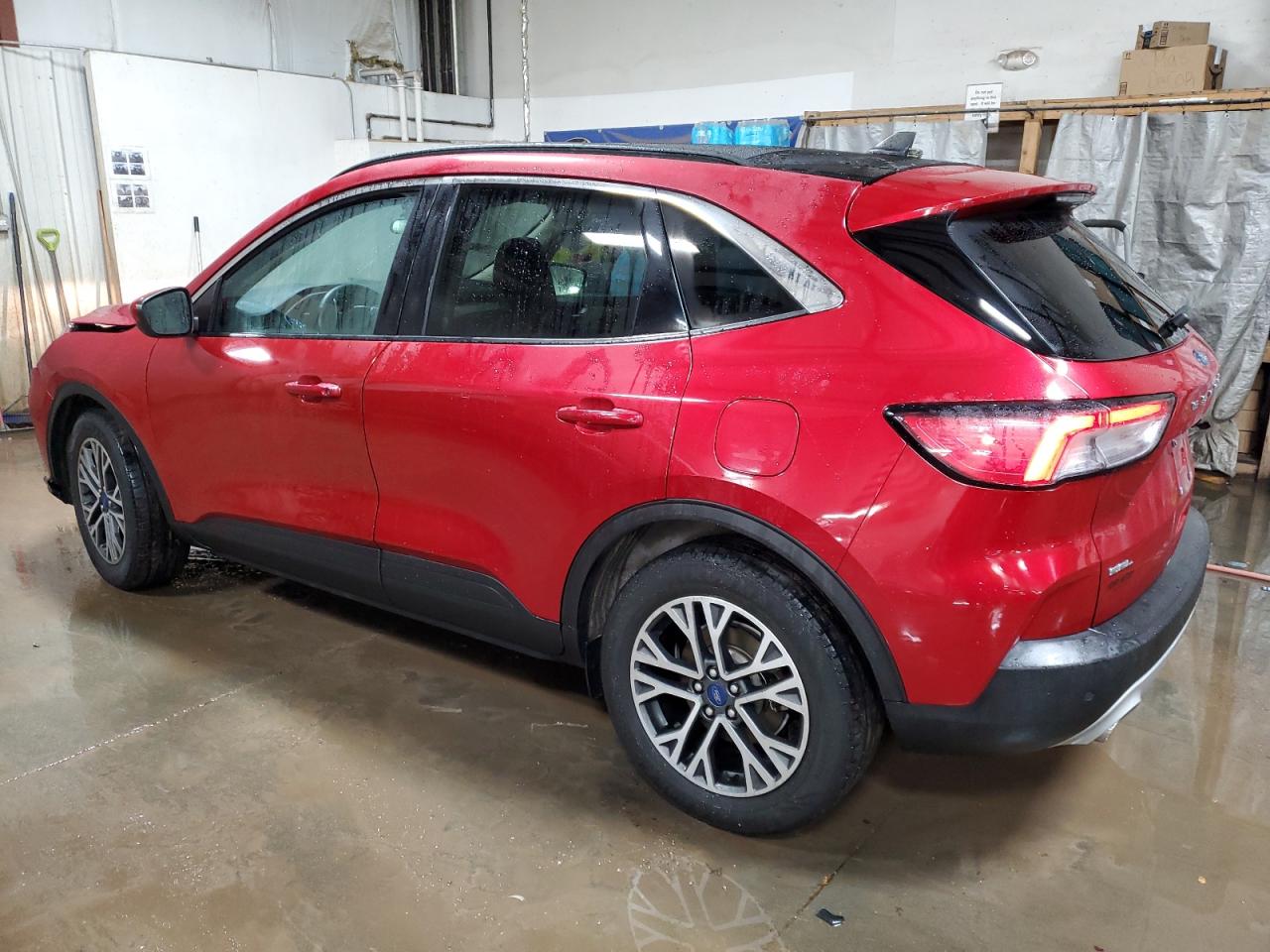 2020 Ford Escape - Image 2