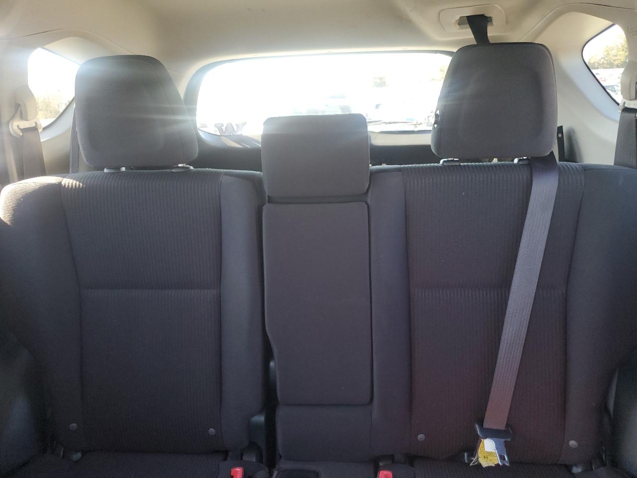 2015 Toyota RAV 4 - Image 10