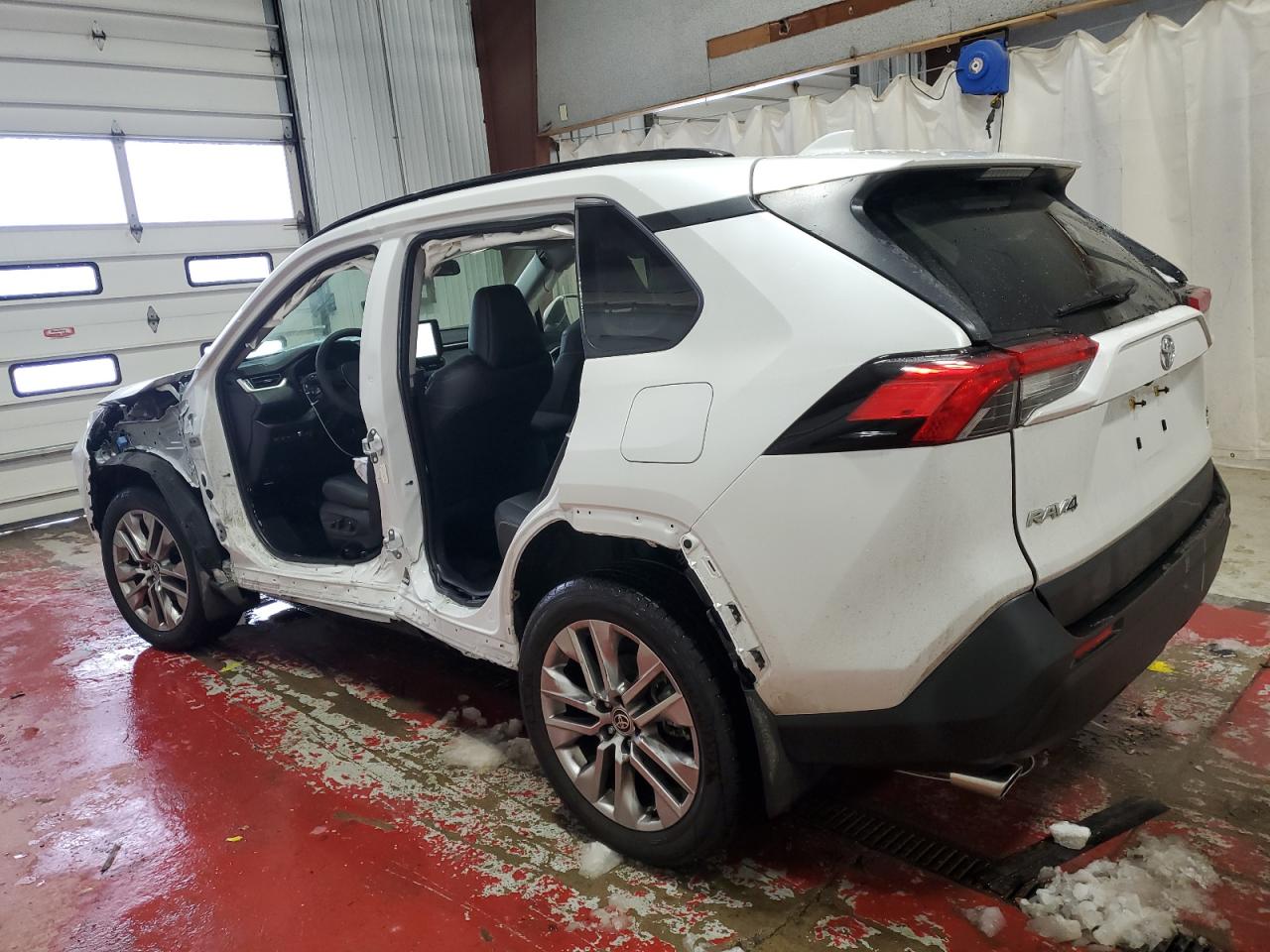 2023 Toyota RAV 4 - Image 2