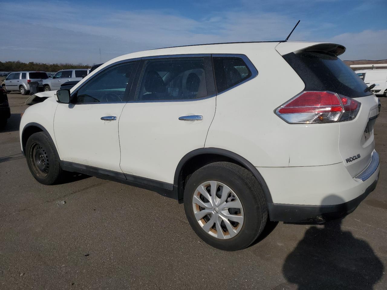 VIN 5N1AT2MV2FC836439 2015 NISSAN ROGUE no.2