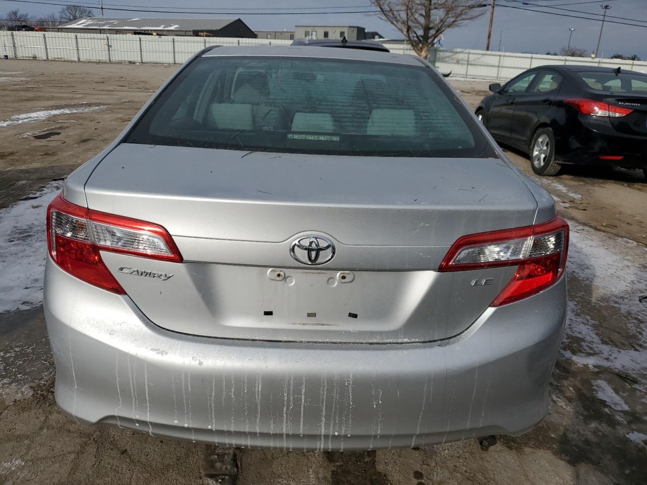 2012 Toyota Camry - Image 6