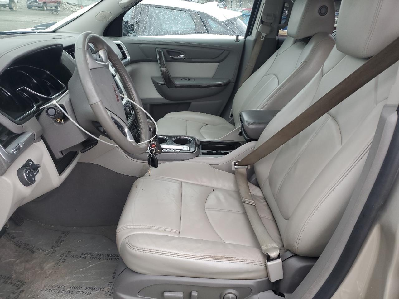 2017 GMC Acadia - Image 7