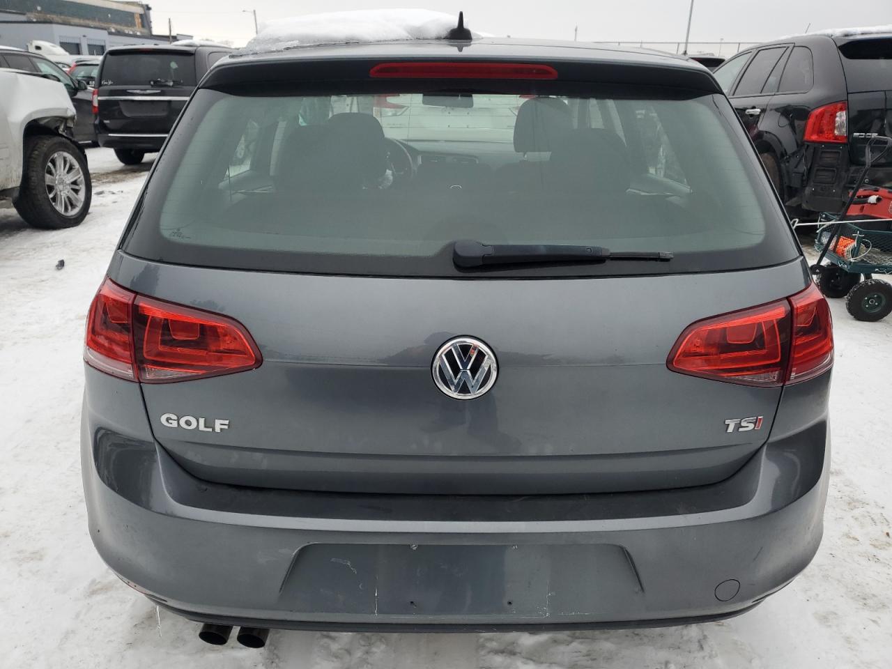 2017 Volkswagen Golf - Image 6