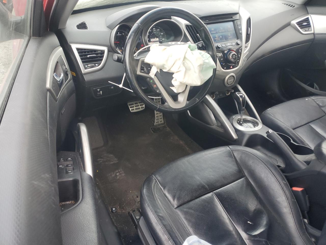 2014 Hyundai Veloster - Image 8