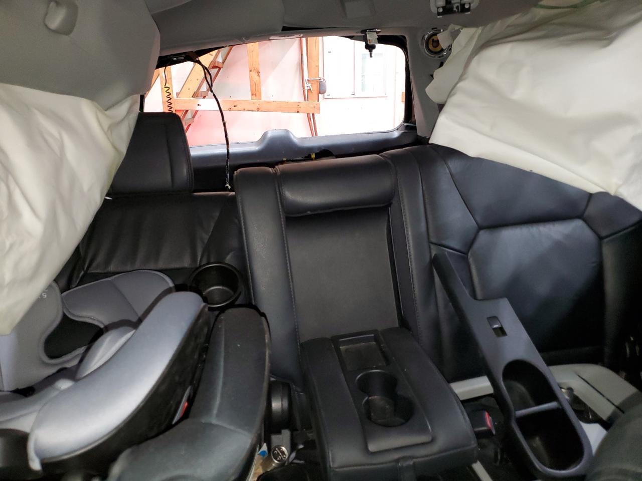 2015 Honda Pilot - Image 10