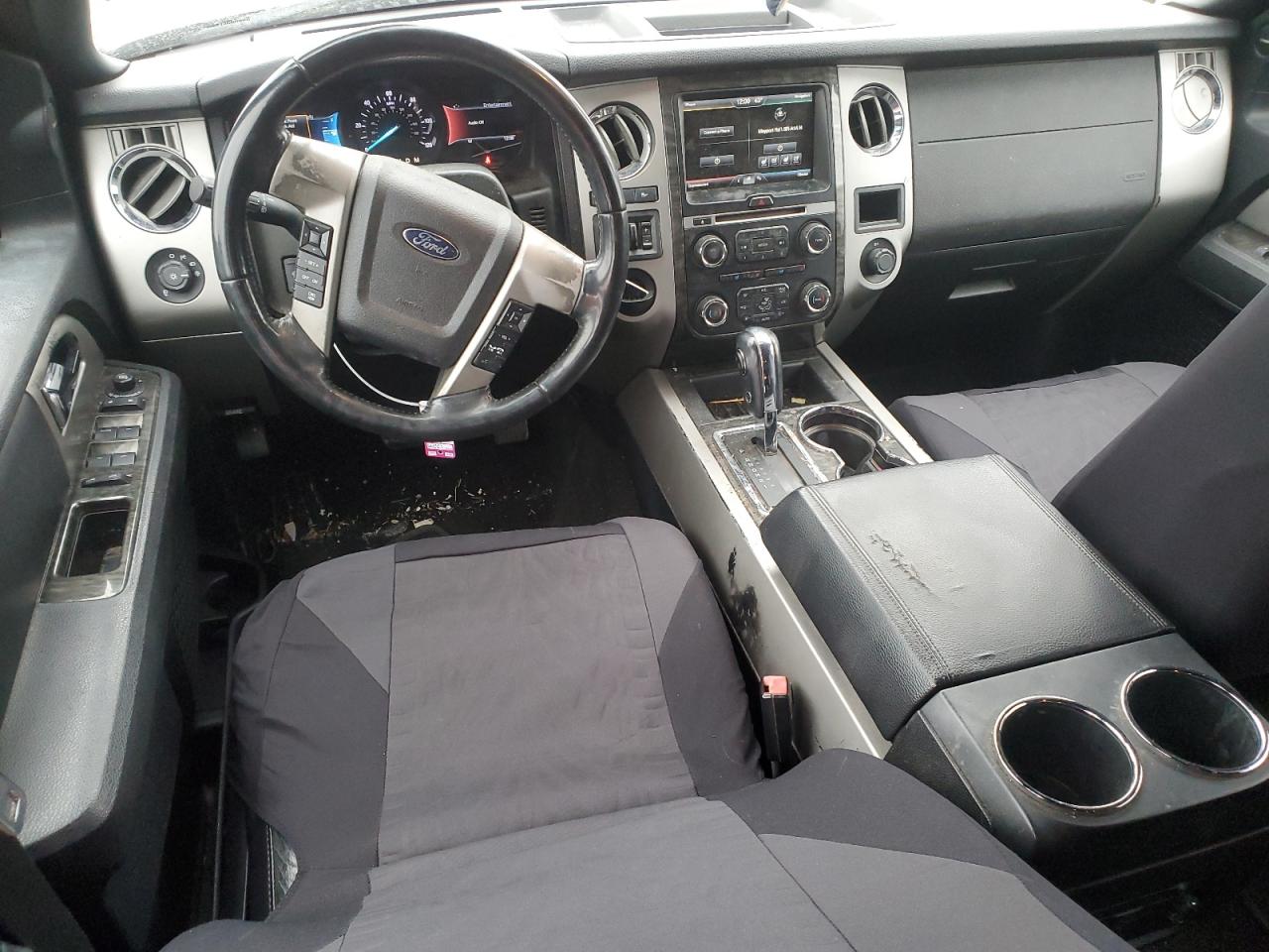 2015 Ford Expedition - Image 8