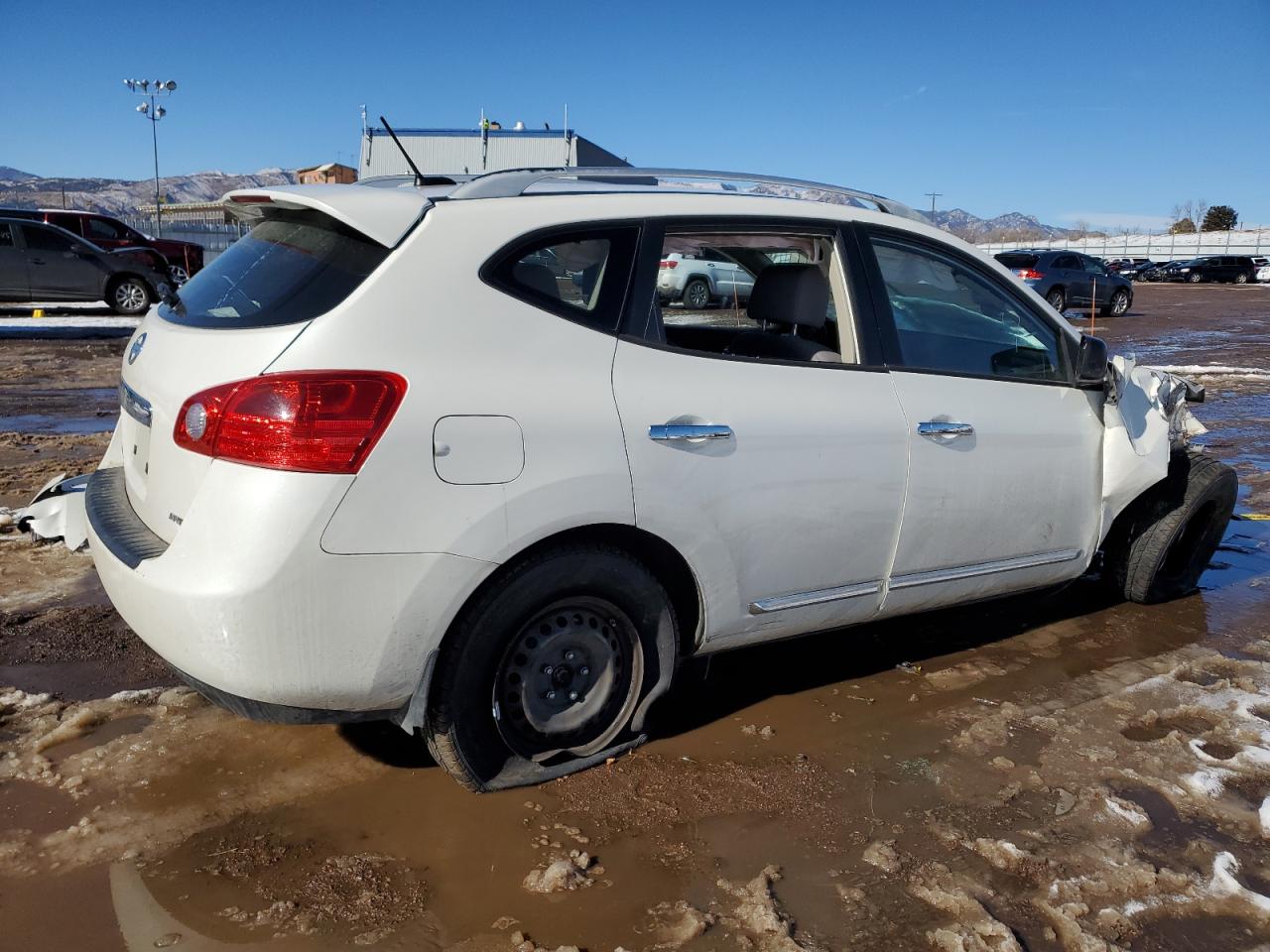 2014 Nissan Rogue - Image 3