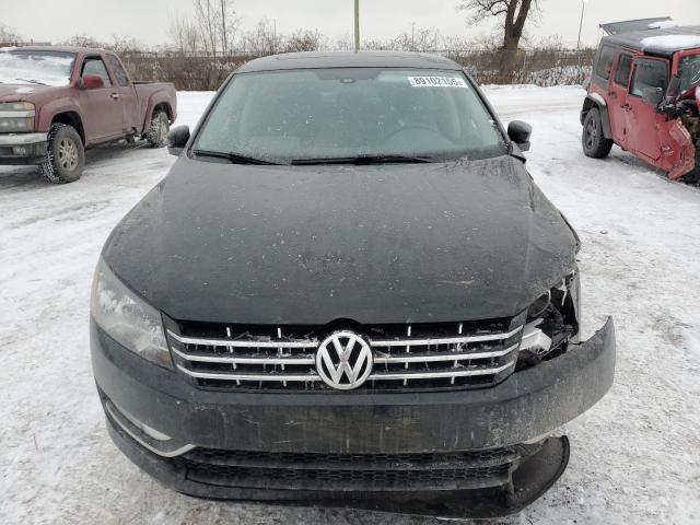 Седаны VOLKSWAGEN PASSAT 2014 Черный