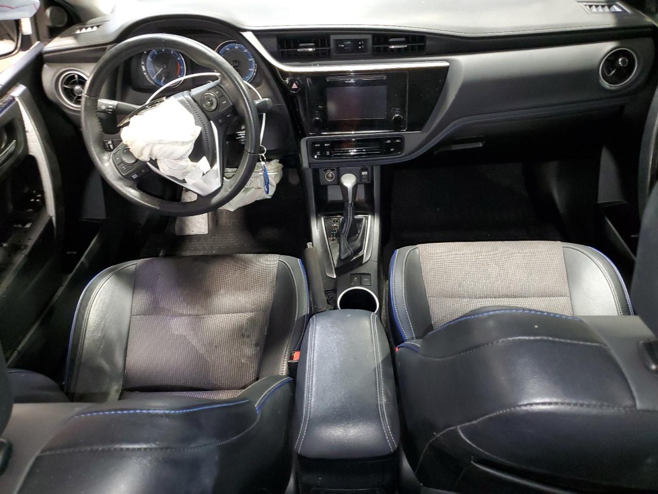 2018 Toyota Corolla - Image 8