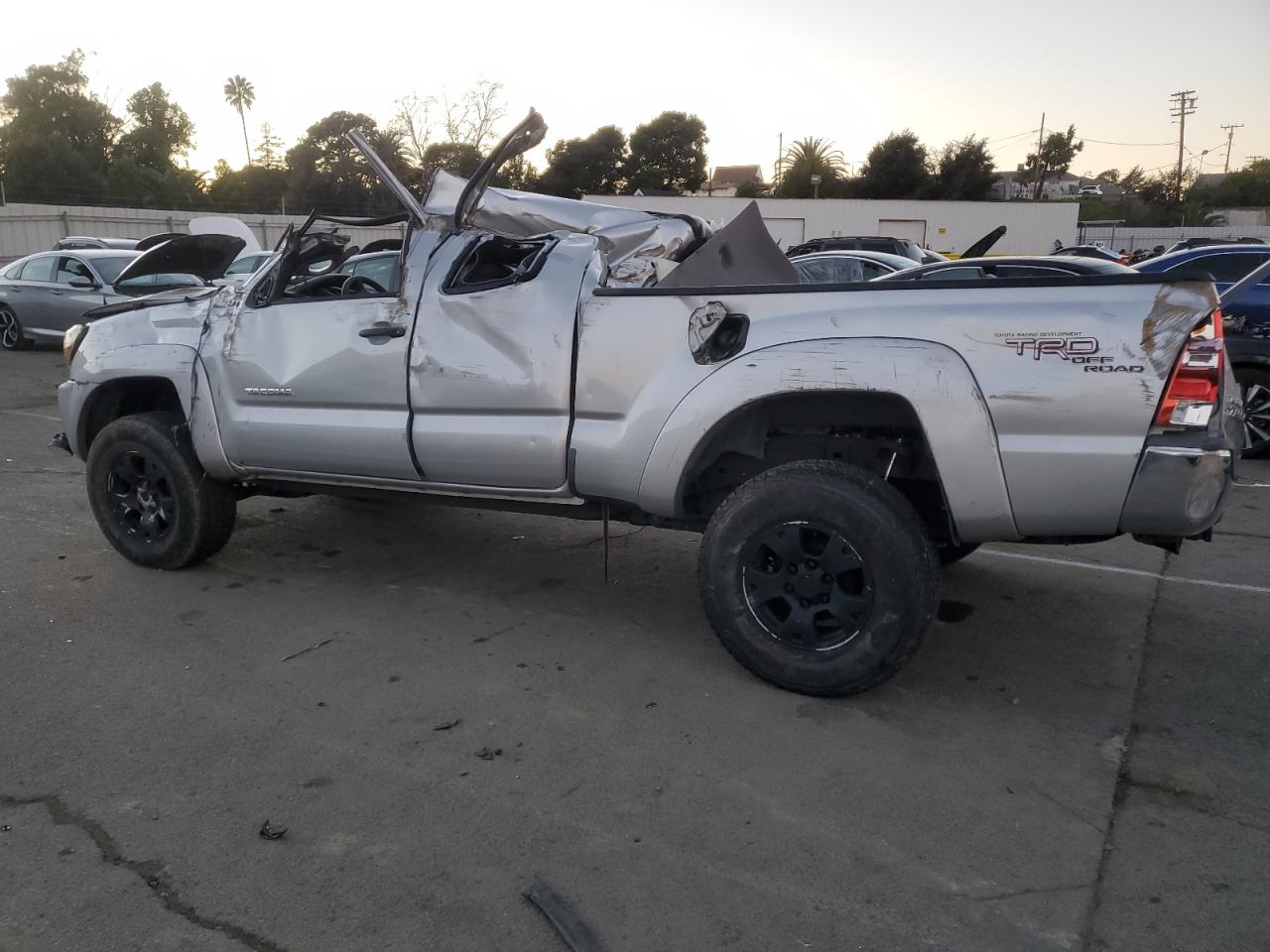 2007 Toyota Tacoma - Image 2