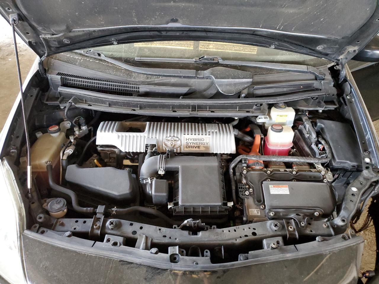 2014 Toyota Prius - Image 11