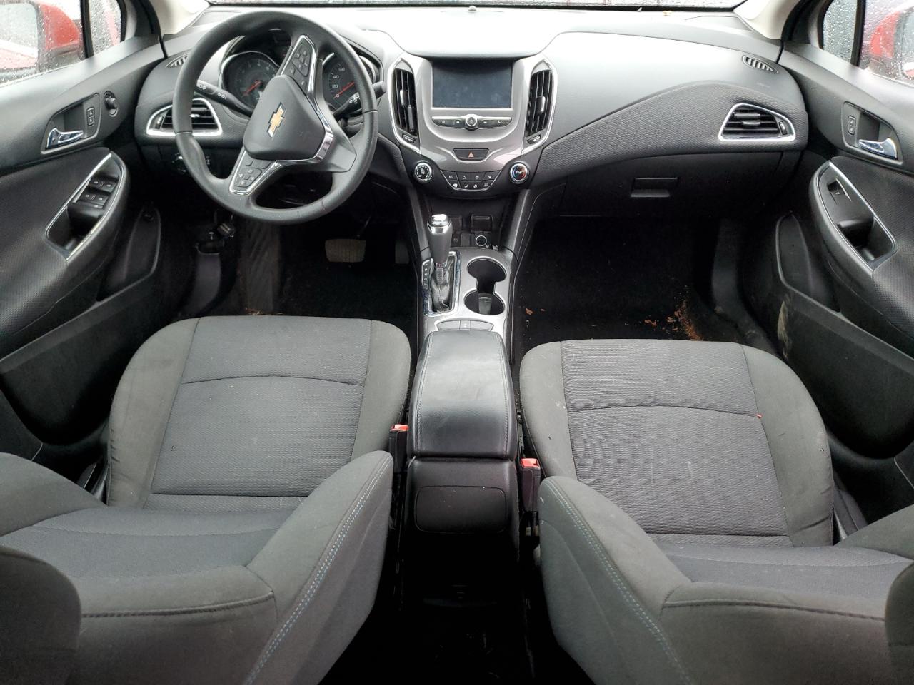 2018 Chevrolet Cruze - Image 8