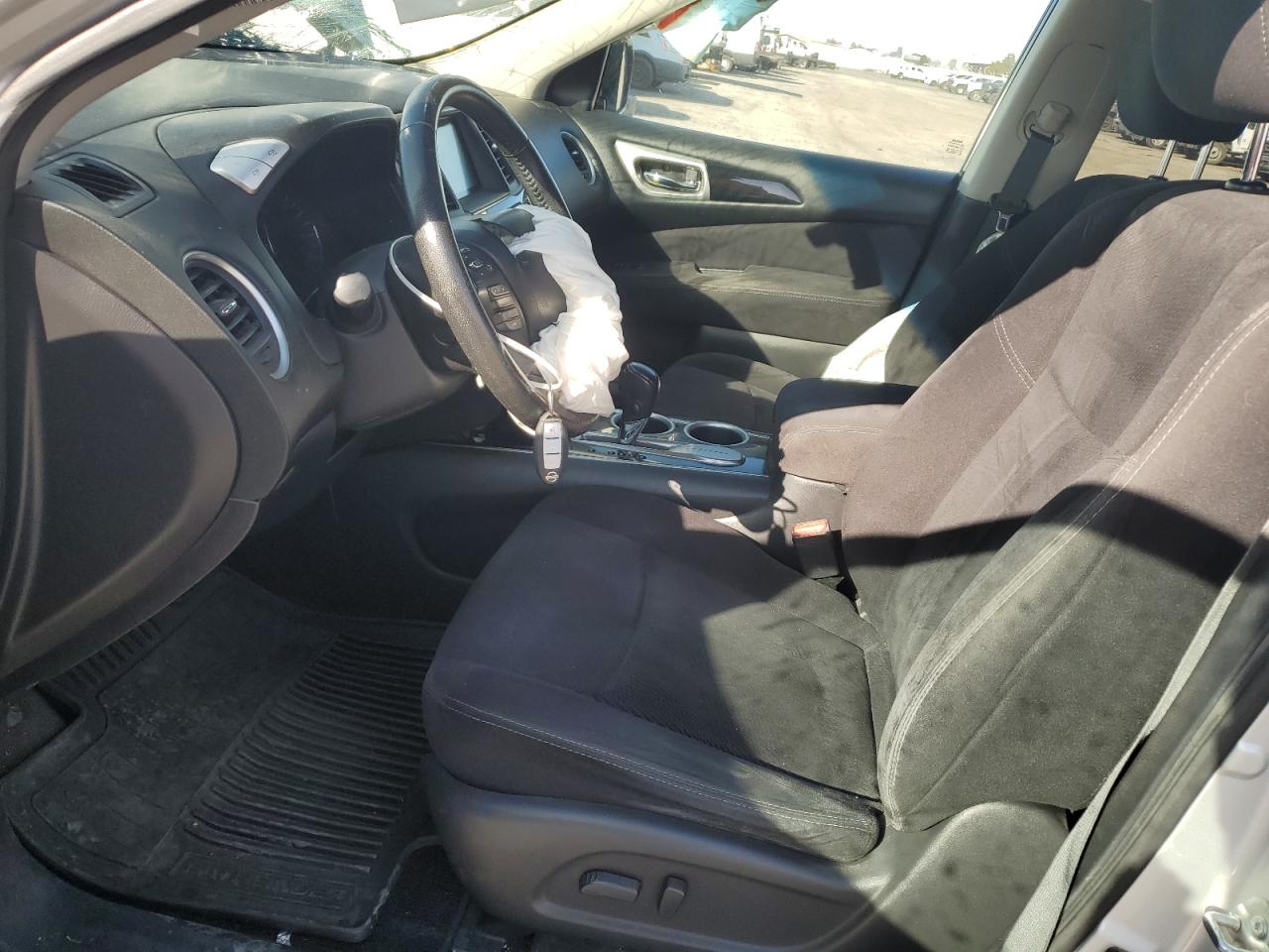 2013 Nissan Pathfinder - Image 7