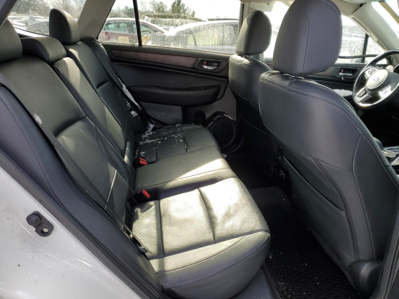 2016 Subaru Outback - Image 12
