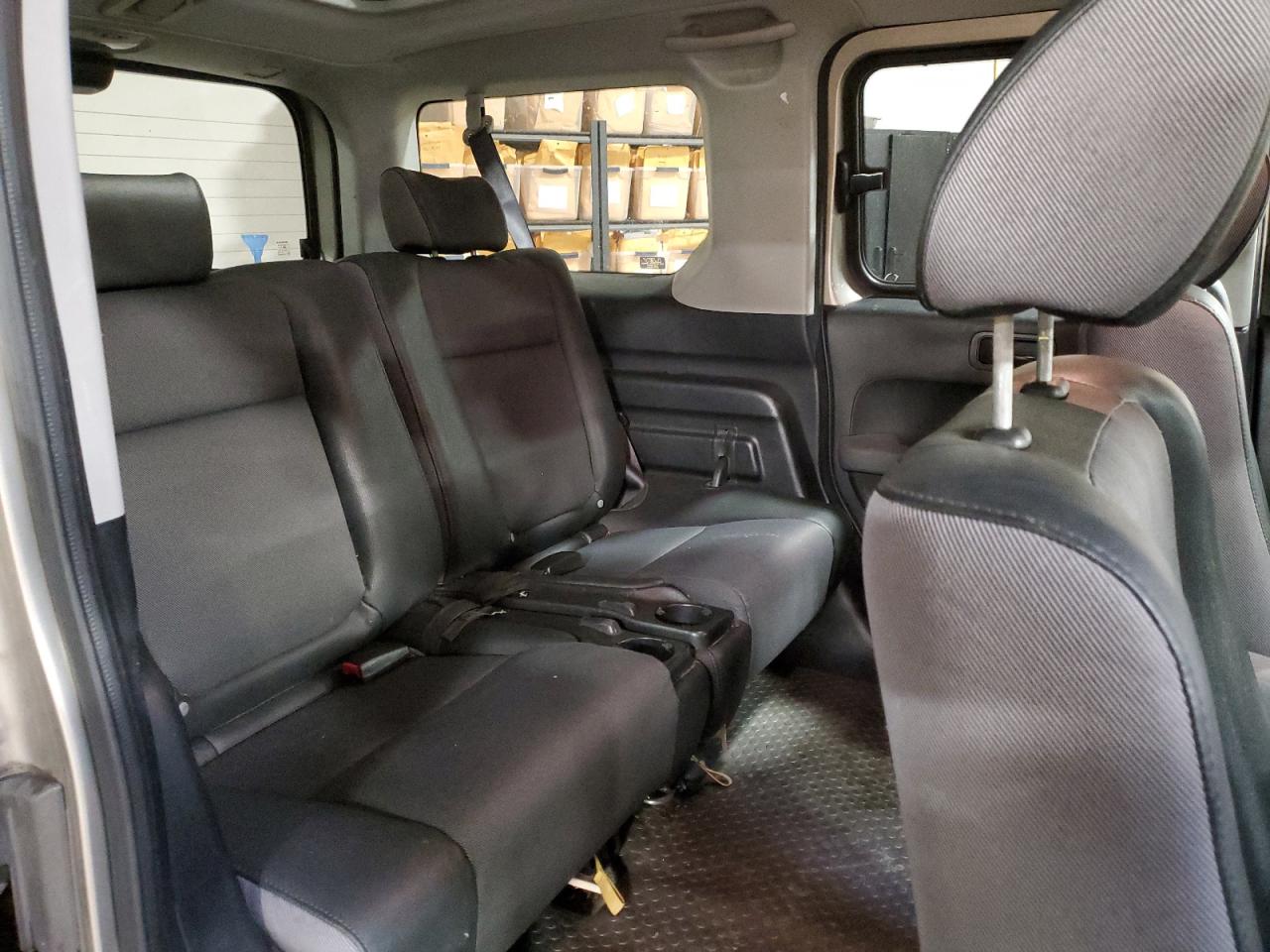 2003 Honda Element - Image 10