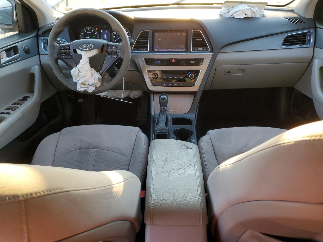 2015 Hyundai Sonata - Image 8