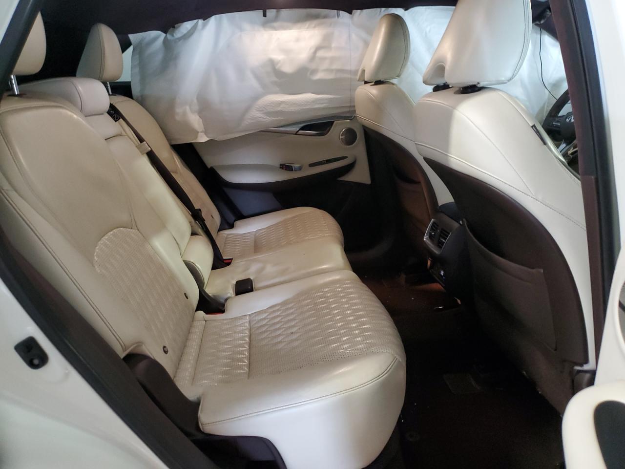 2019 Infiniti QX50 - Image 12