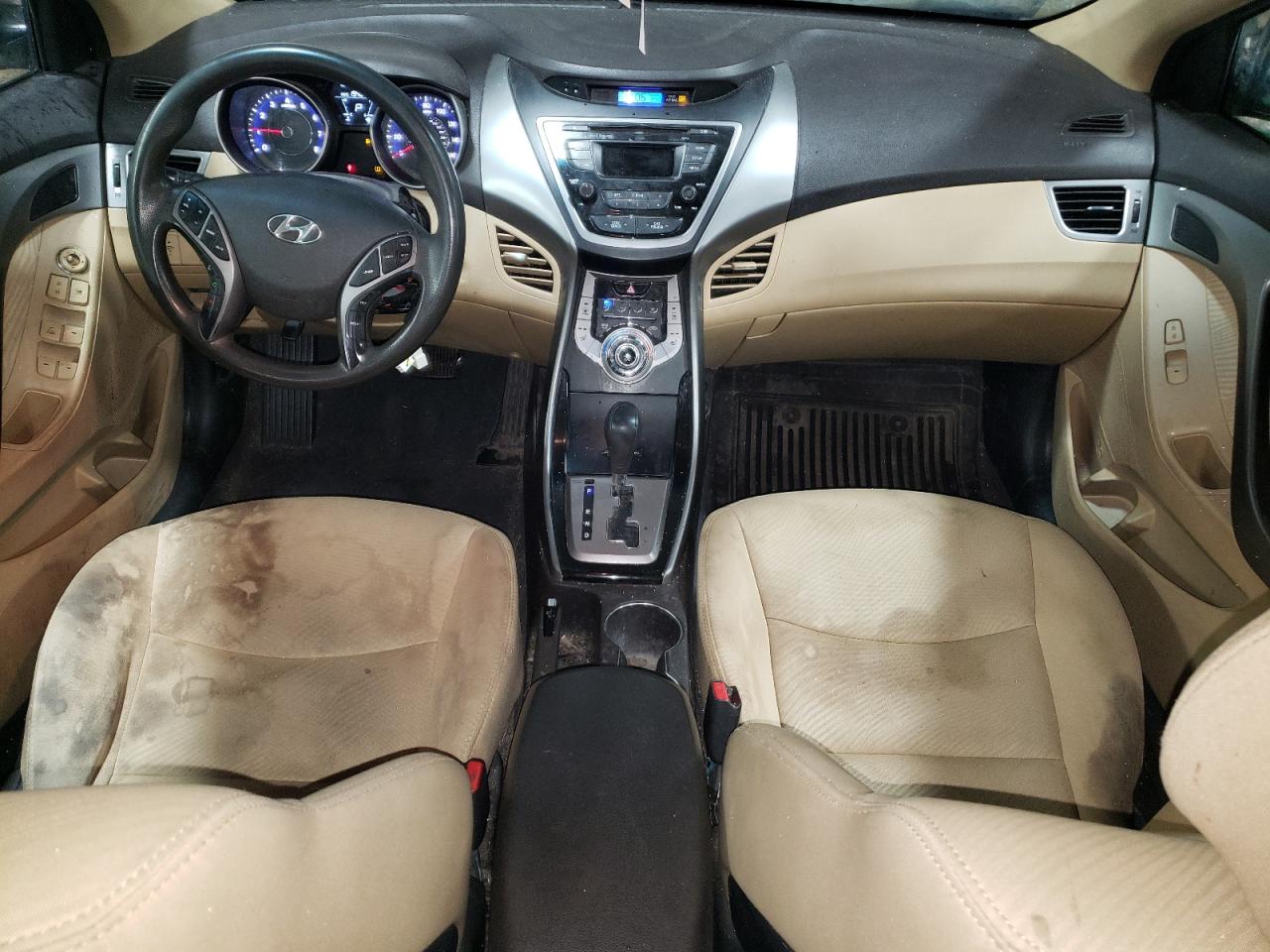 2013 Hyundai Elantra - Image 8