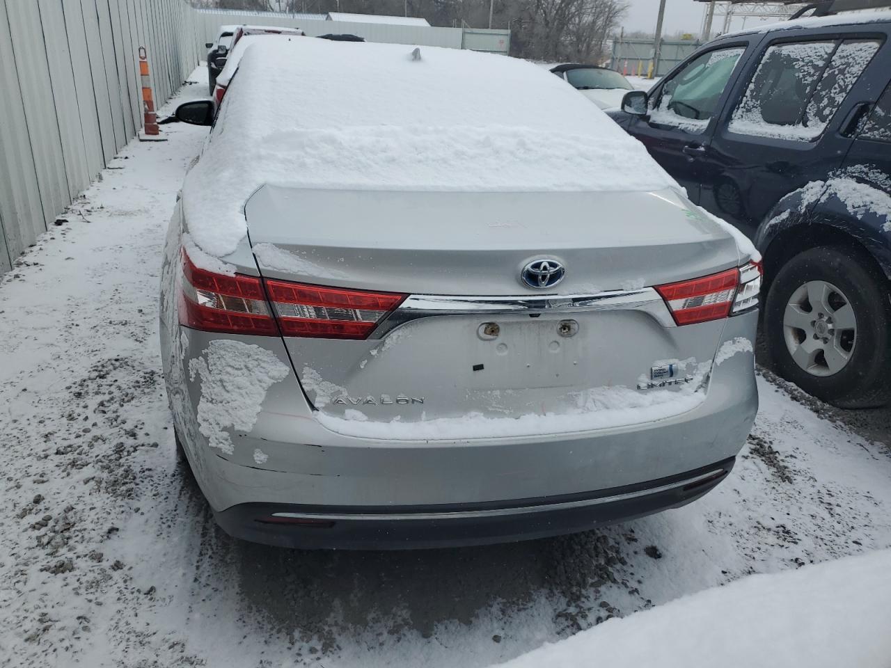 2014 Toyota Avalon - Image 6