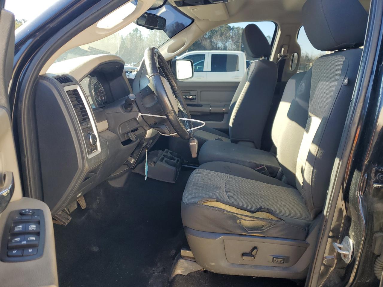 2009 Dodge RAM - Image 7