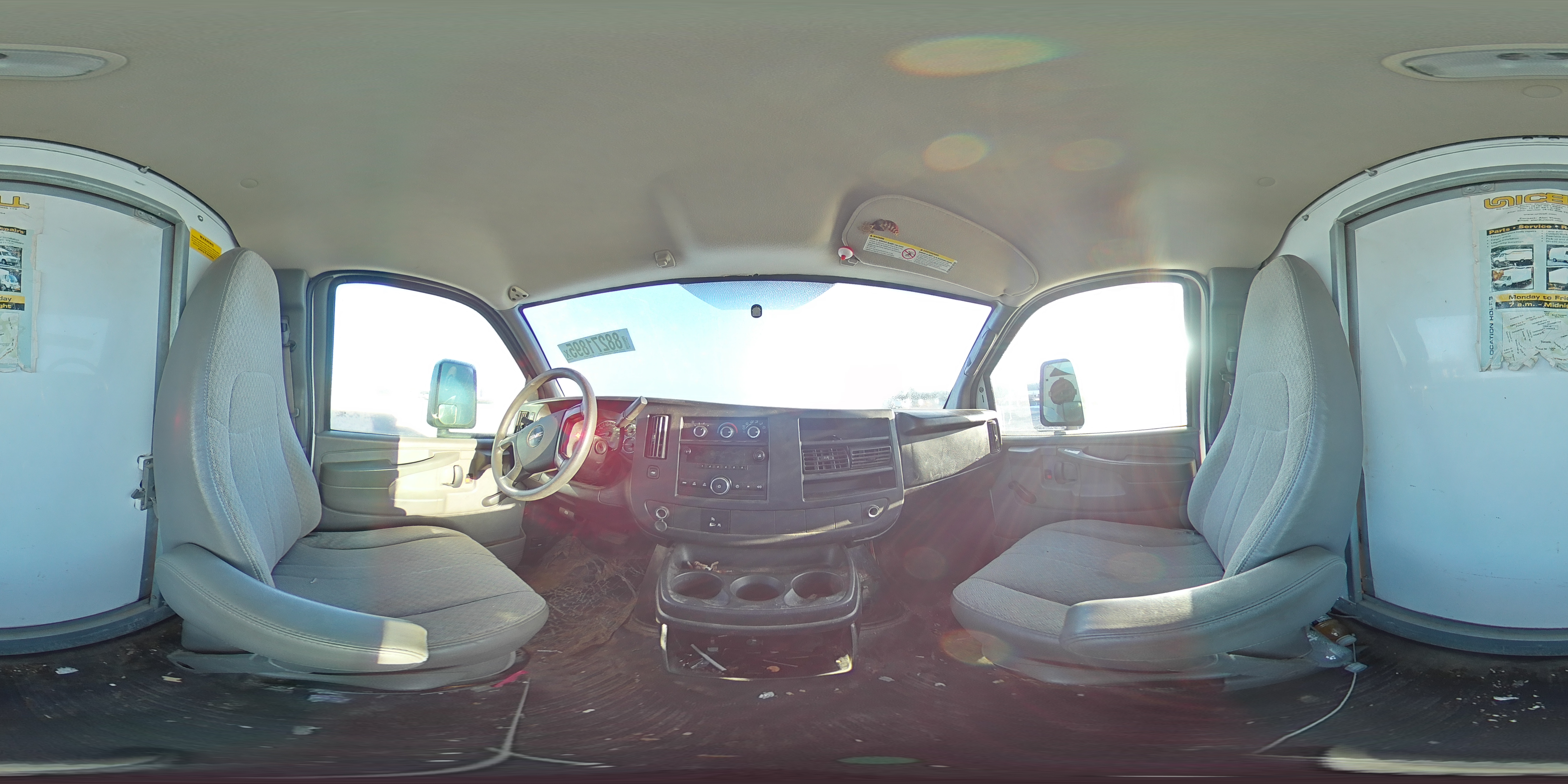 2014 GMC Savana - Image 13