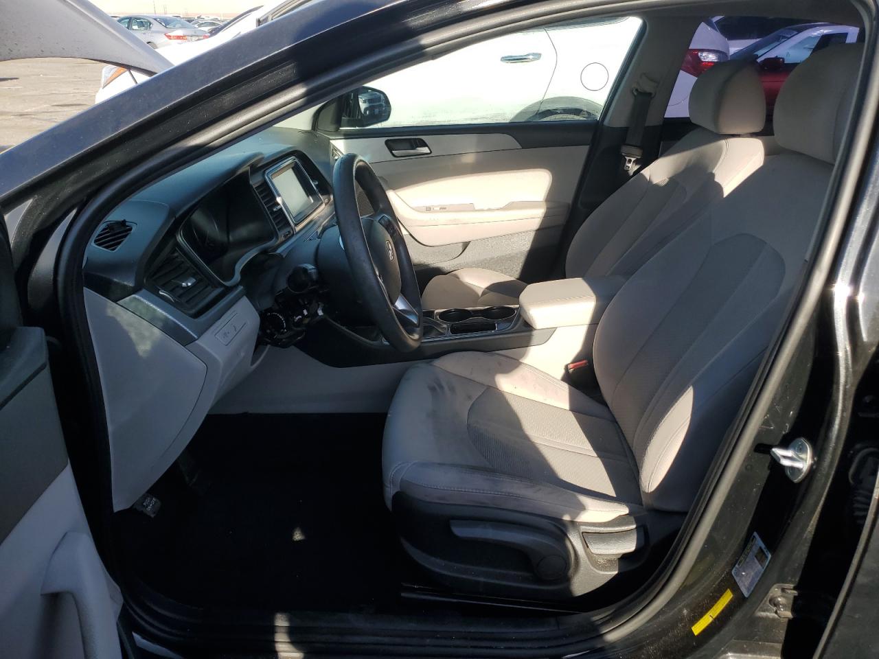 2018 Hyundai Sonata - Image 7