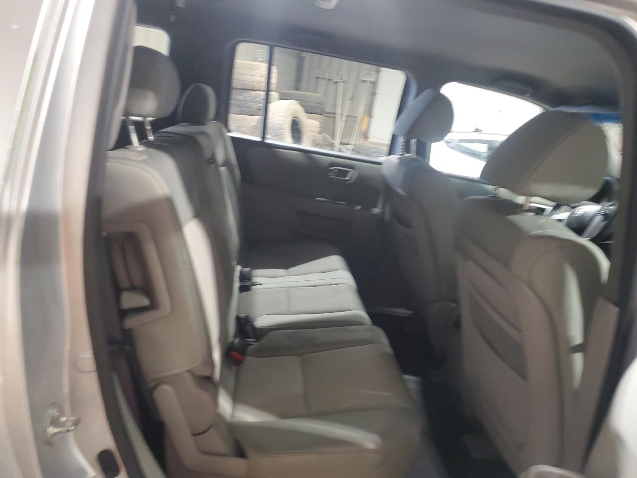 2011 Honda Pilot - Image 11