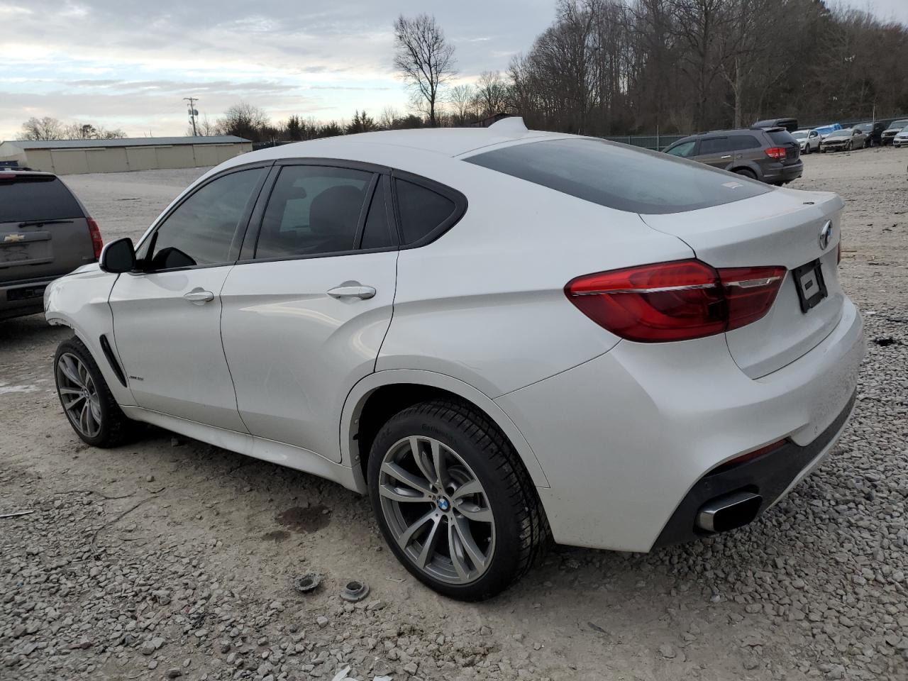 2015 BMW X6 - Image 2