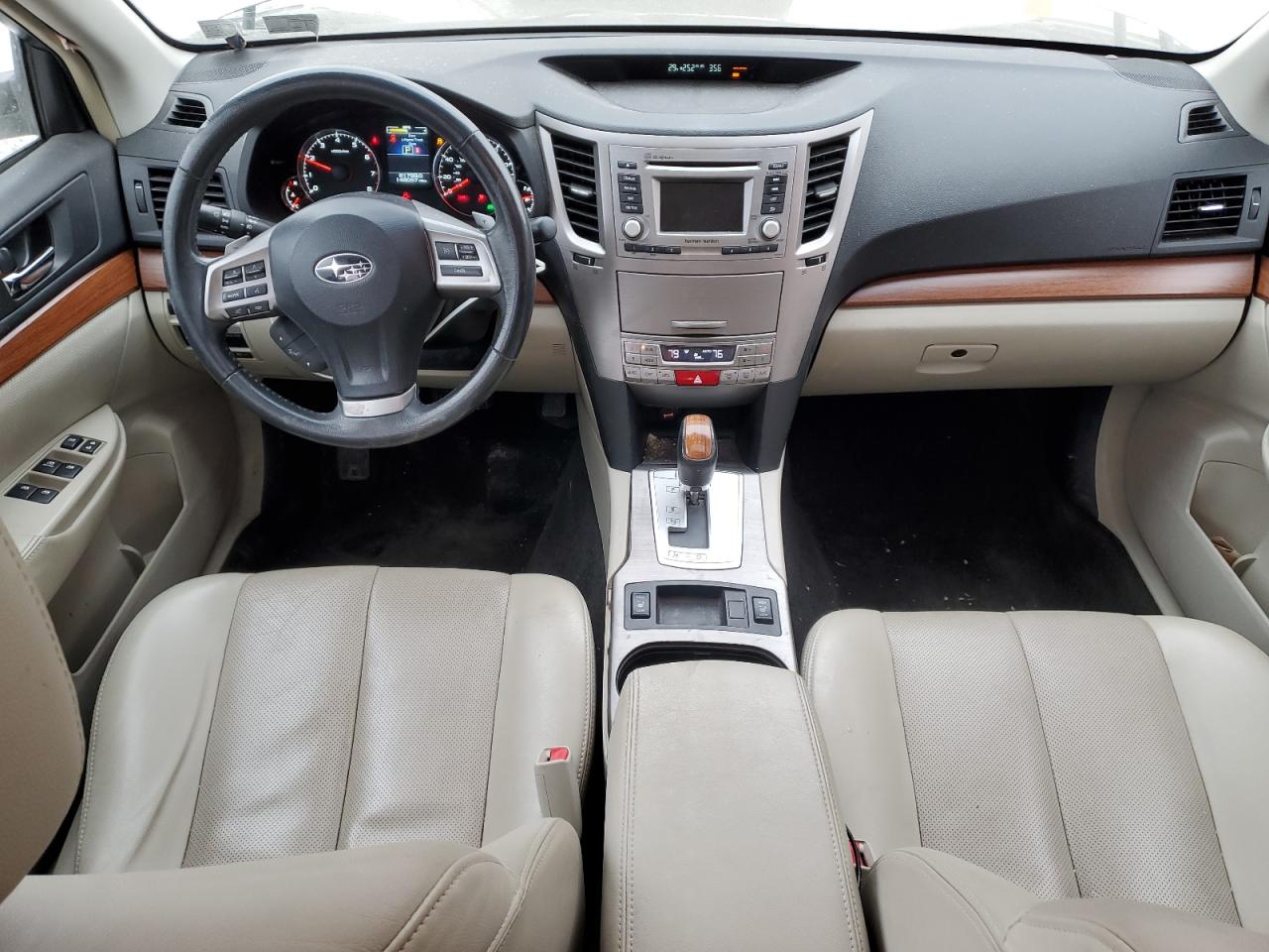2014 Subaru Outback - Image 8