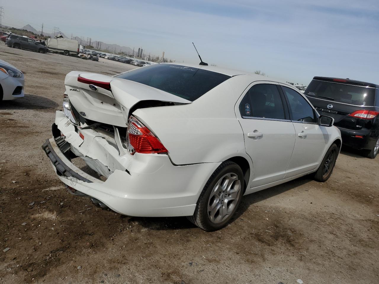 2011 Ford Fusion - Image 3