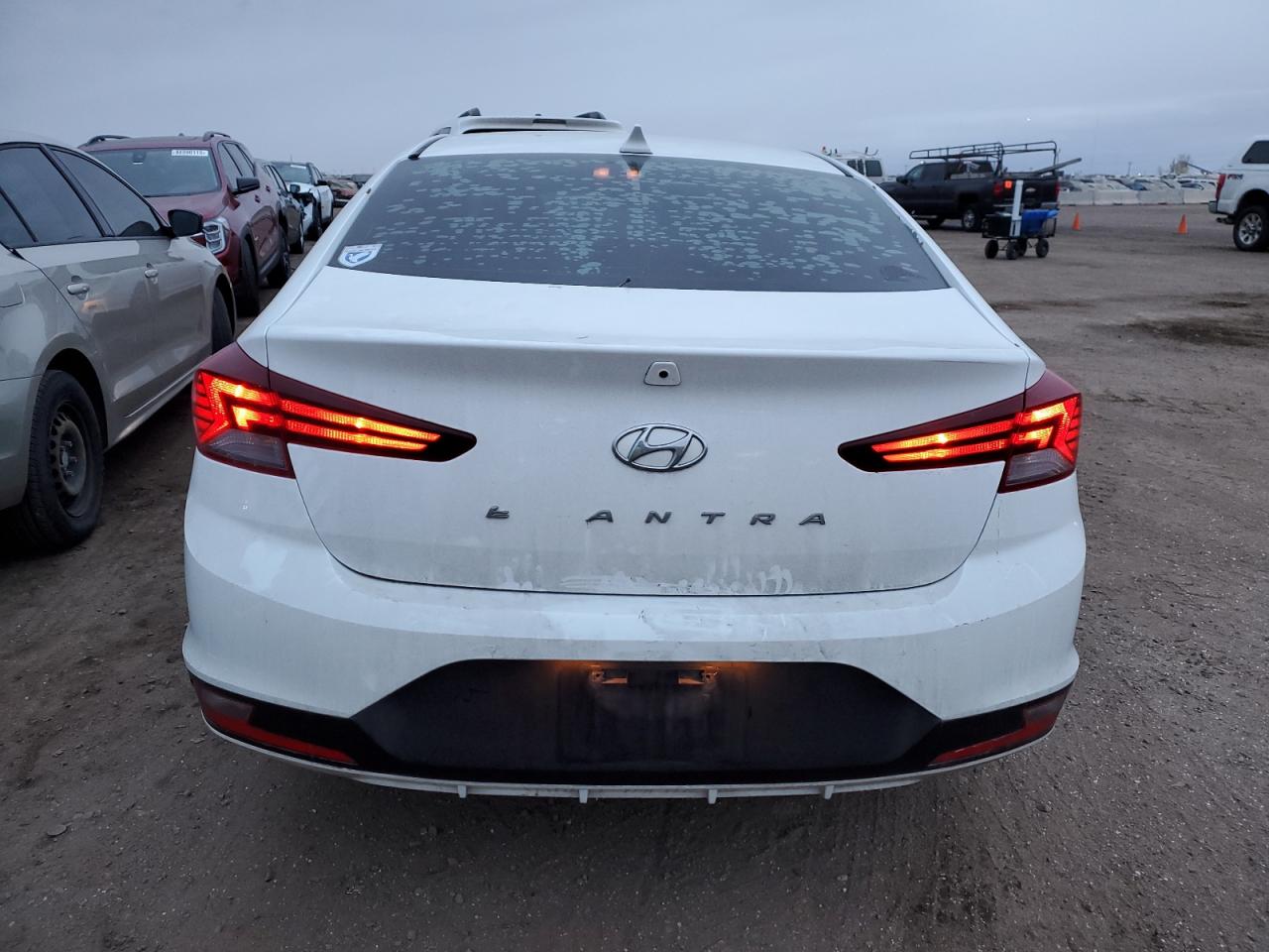 2019 Hyundai Elantra - Image 6