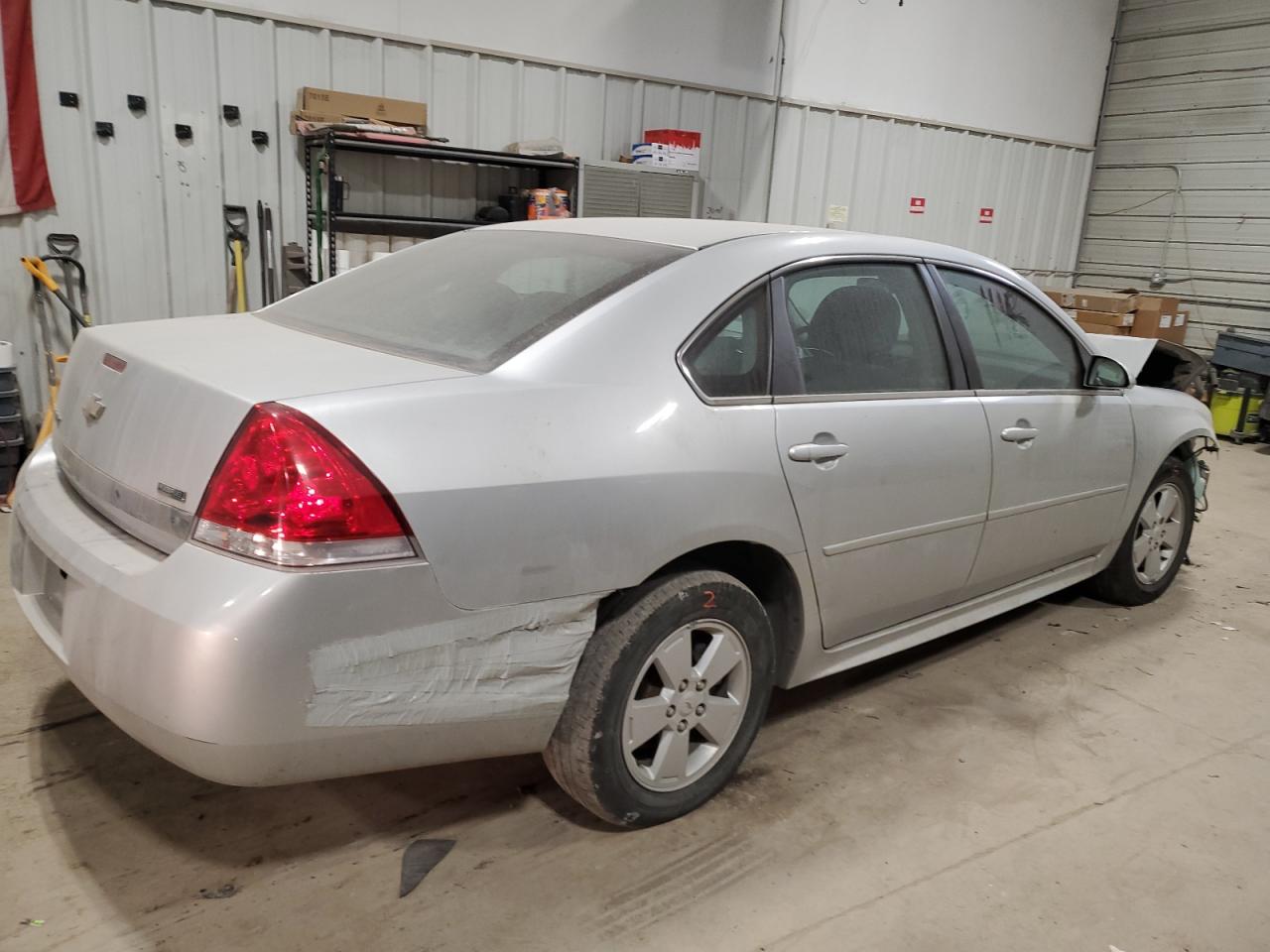2011 Chevrolet Impala - Image 3