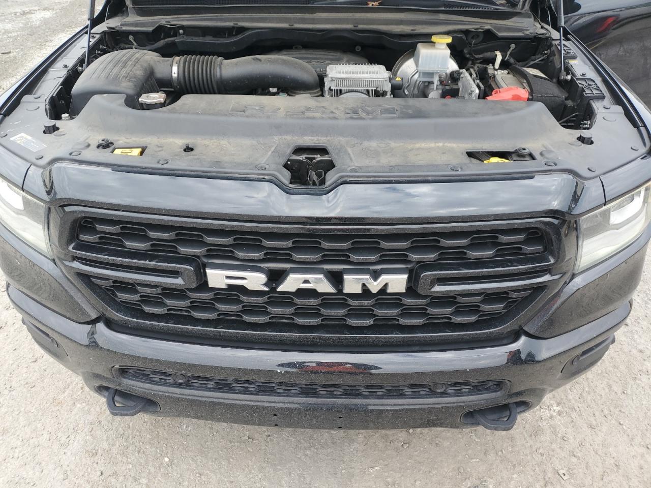 2022 RAM 1500 - Image 11