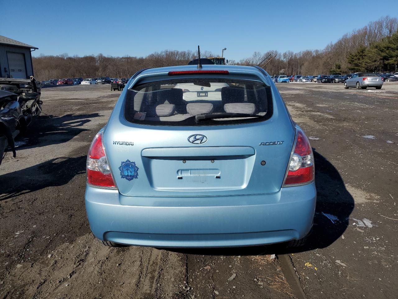 2010 Hyundai Accent - Image 6