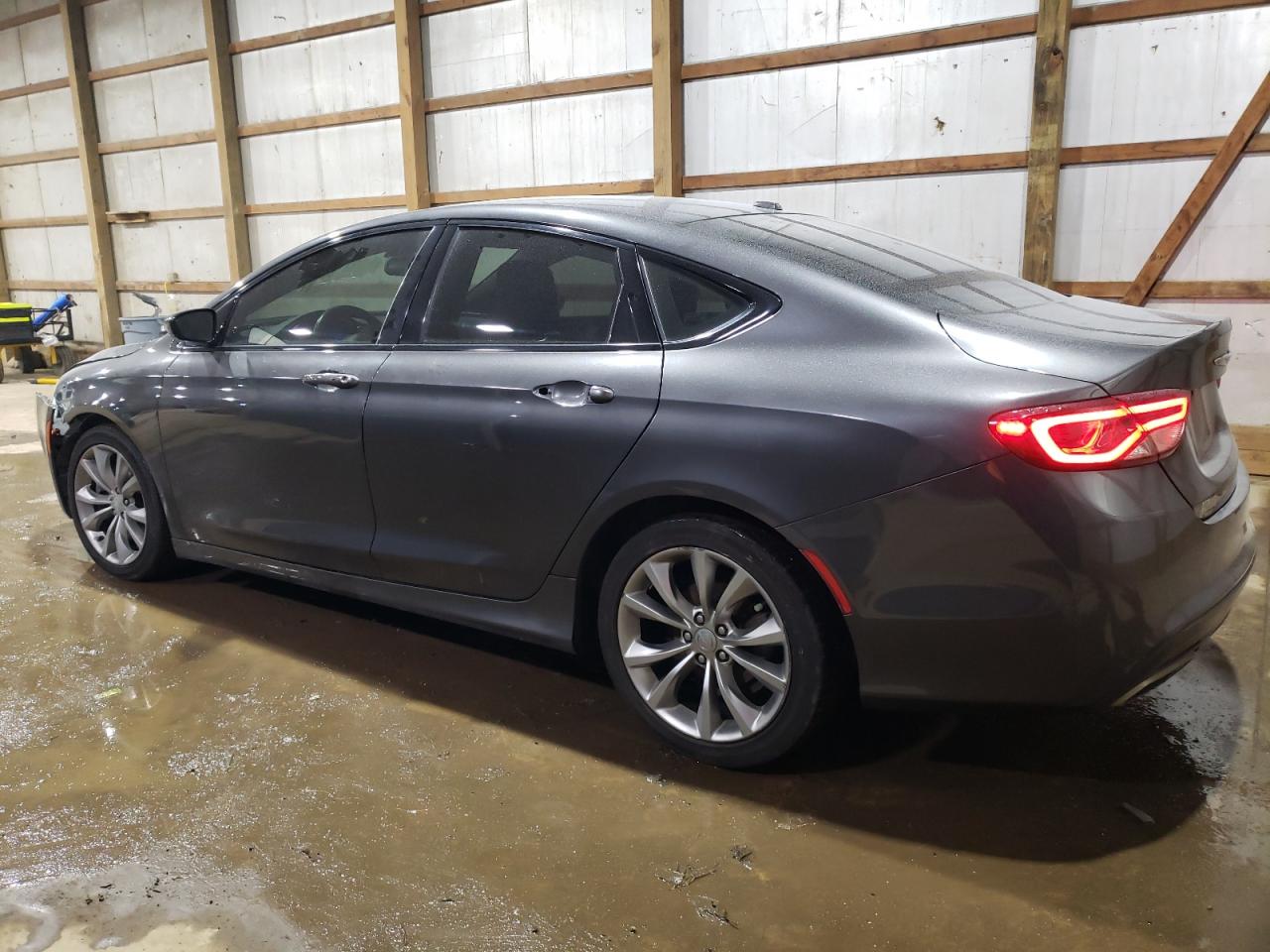 2015 Chrysler 200 - Image 2