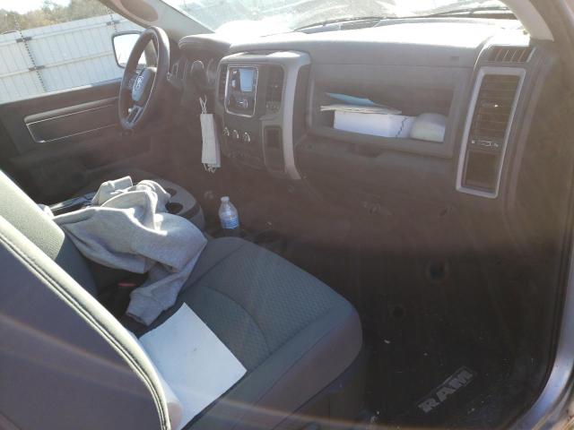  RAM All Models 2016 Сріблястий