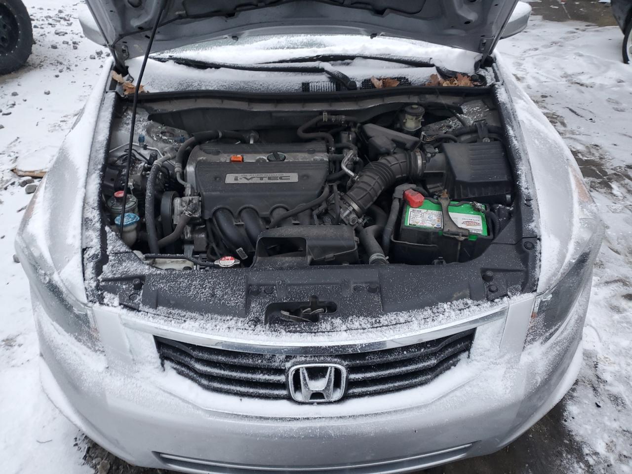 2009 Honda Accord - Image 11