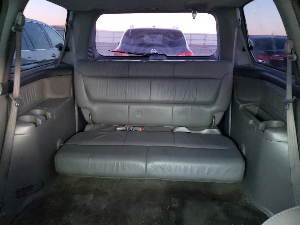 2003 Honda Odyssey - Image 10