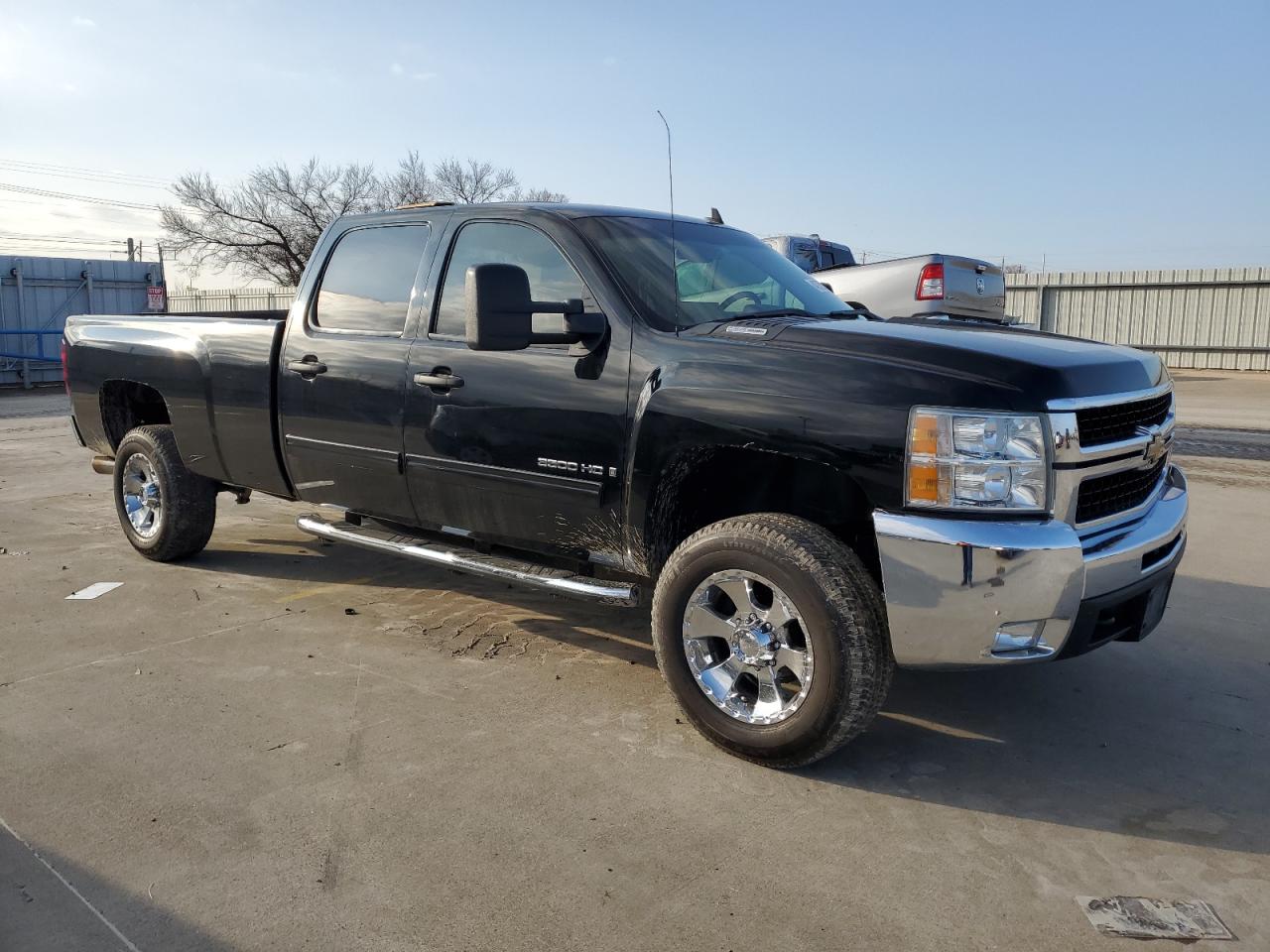2009 Chevrolet Silverado - Image 4