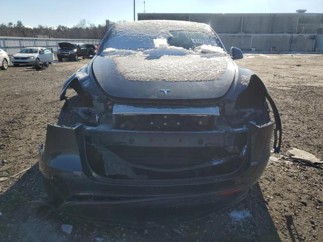  TESLA MODEL Y 2024 Szary